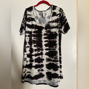 Lularoe Tie Dye Classic Tee Xl